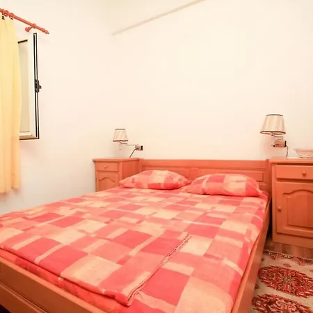Zuronja Apartment *