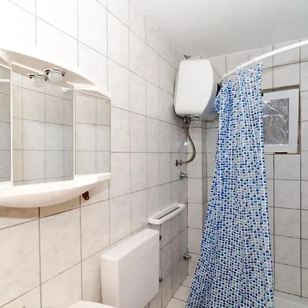 Apartment Zuronja
