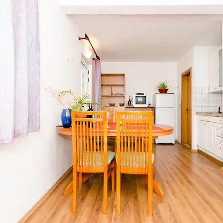 Apartment Zuronja *