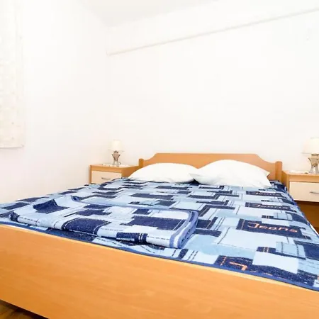 Zuronja Apartment