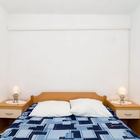 Apartment Zuronja