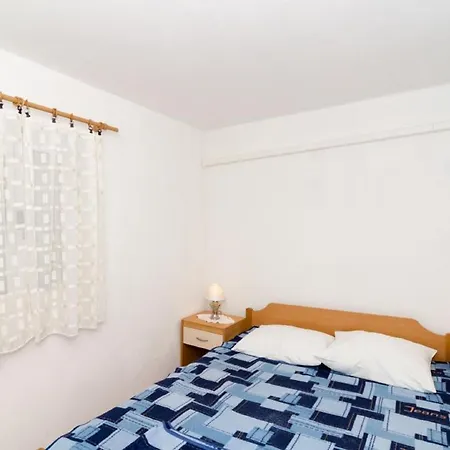 Apartment Zuronja *