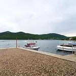祖龙加公寓 公寓 Putniković